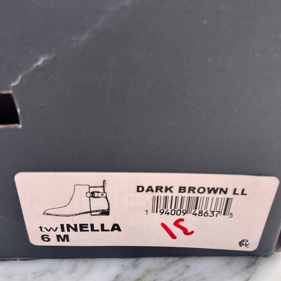 New! Tommy Hilfiger Womens Inella Faux Leather Almond Toe Booties - Picture 14 of 15